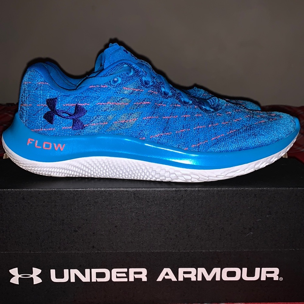 Under Armour Flow Velociti Wind